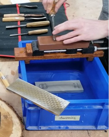 3-daagse workshop houten schalen snijden. 
Basiskennis voor